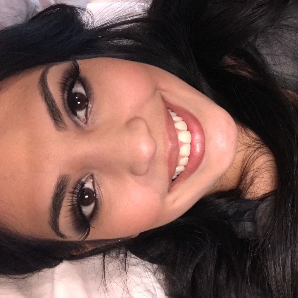 Meet your Posher, Kayla